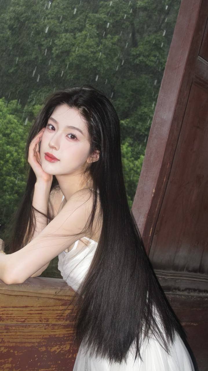 在都市中的甜蜜交易：深度剖析包养关系中的情感与现实