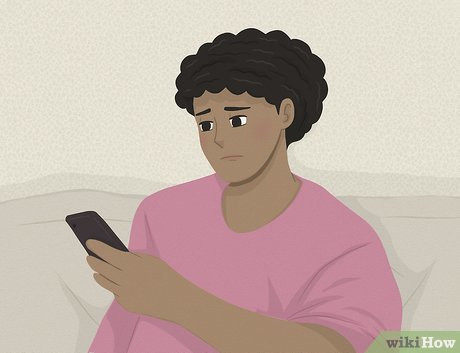 Step 3 Relationship anxiety can cause insecurities and controlling behavior.