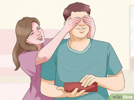 Aquarius men love a spontaneous, unpredictable crush.